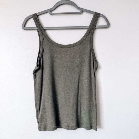 American Eagle Green Ribbed Classic Tank Size Medium - Picture 6 of 6